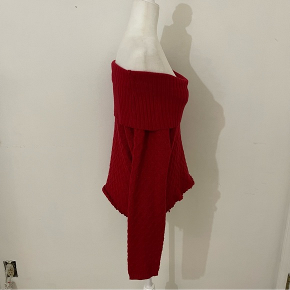 vintage red buckle foldover sweater - Picture 6 of 9